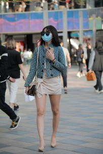 【精选街拍】Vol.2576 白色紧身包臀裙美腿高跟 [149P+3V-3.68GB]