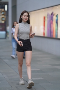 【精选街拍】Vol.3080 青春短裤运动鞋 [114P+1V-1.36GB]