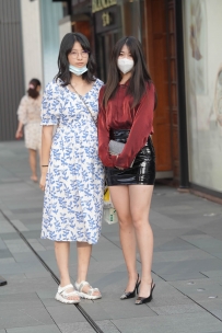 【精选街拍】Vol.1662 红衣黑色皮裙小姐姐 [462P+4V-2.95GB]