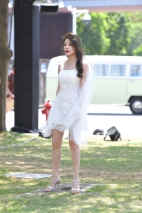 【精选街拍】Vol.2895 气质白色纱裙 [106P-2.78GB]