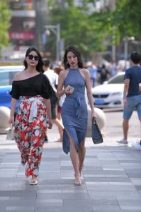 【精选街拍】Vol.2884 魅力修身长裙 [118P-2.81GB]